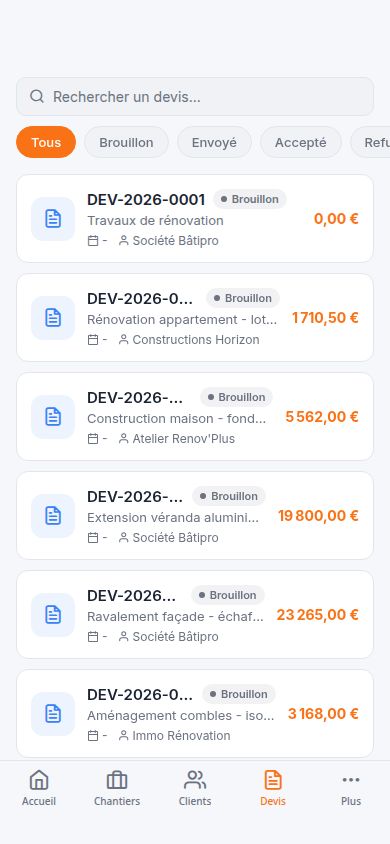 Liste des devis dans l'application mobile, avec leur statut.